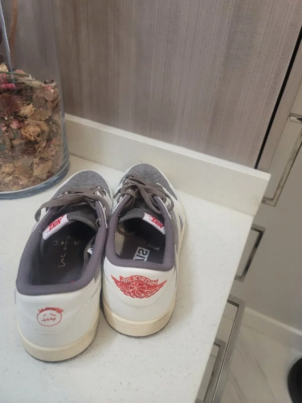 Air Jordan 1 Retro Low “Travis Scott Reverse Mocha